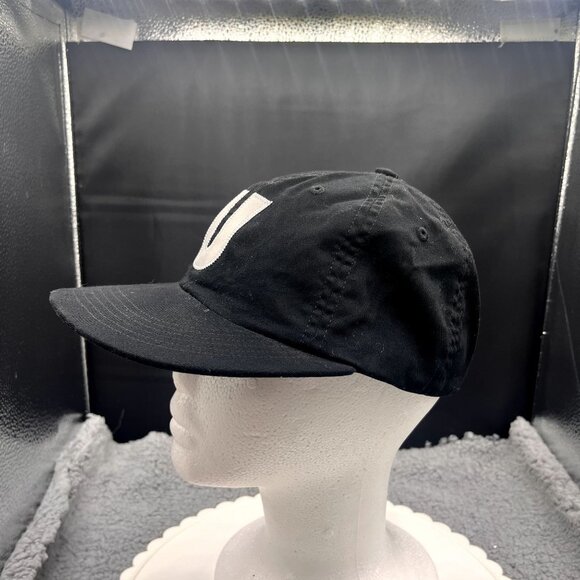 Undefeated Headwear "U" Logo Black and White Adjustable Strapback Hat Cap - Picture 3 of 8